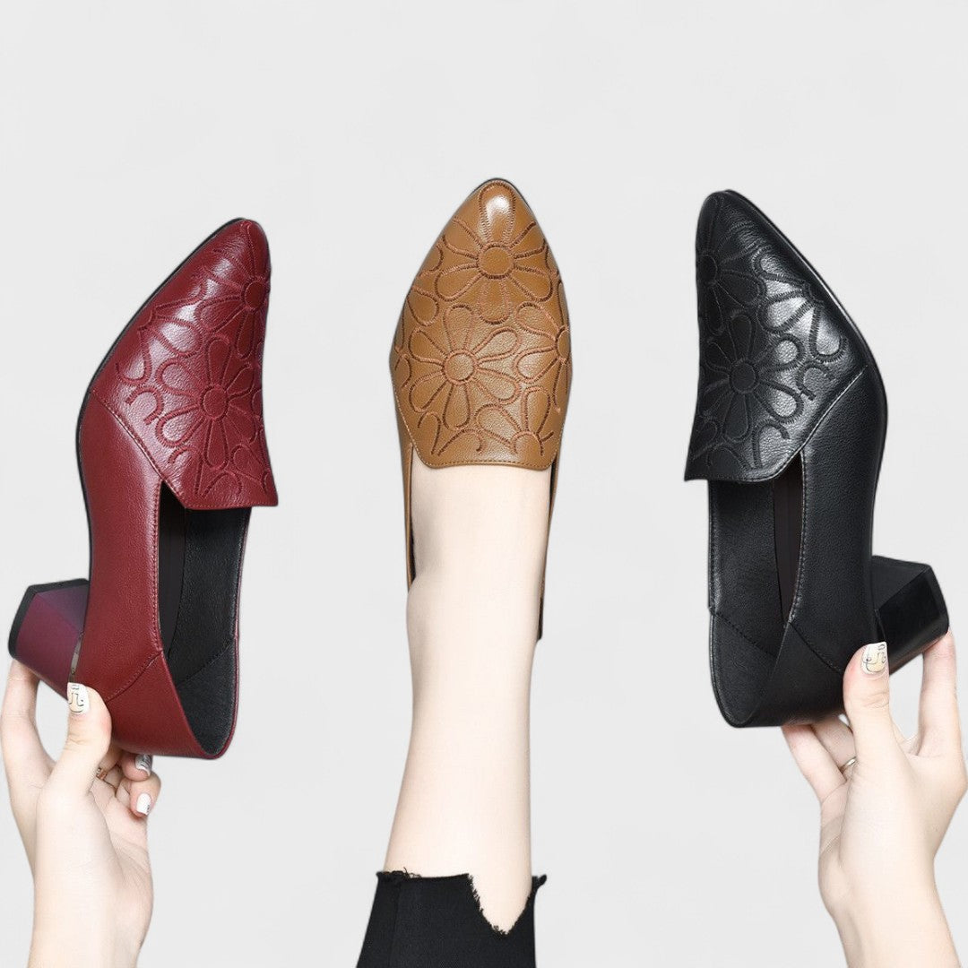 Ângela - Chaussures à talons en cuir vegan doux brodées