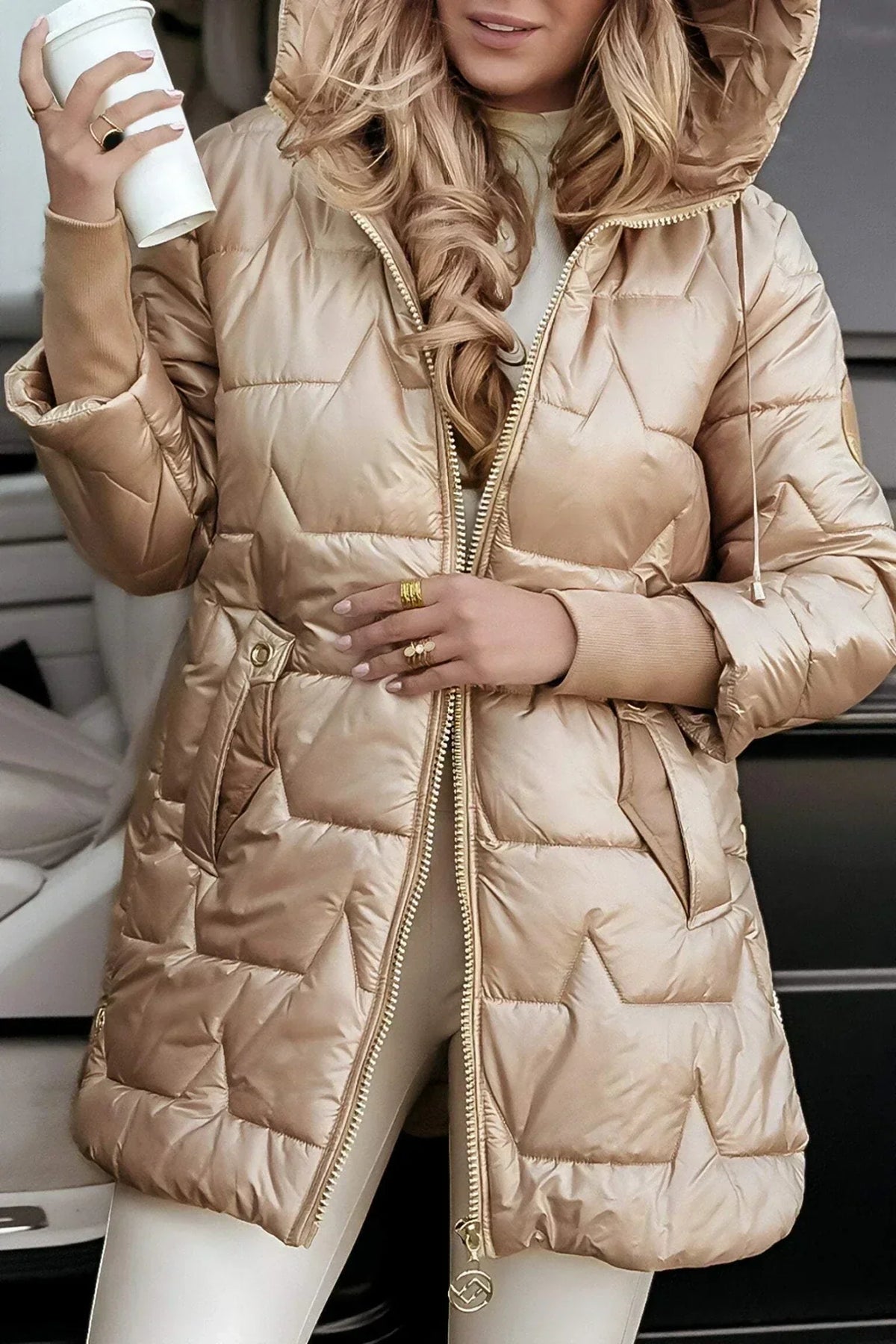 Zéphirine | Veste matelassée longue et chaude avec capuche enveloppante